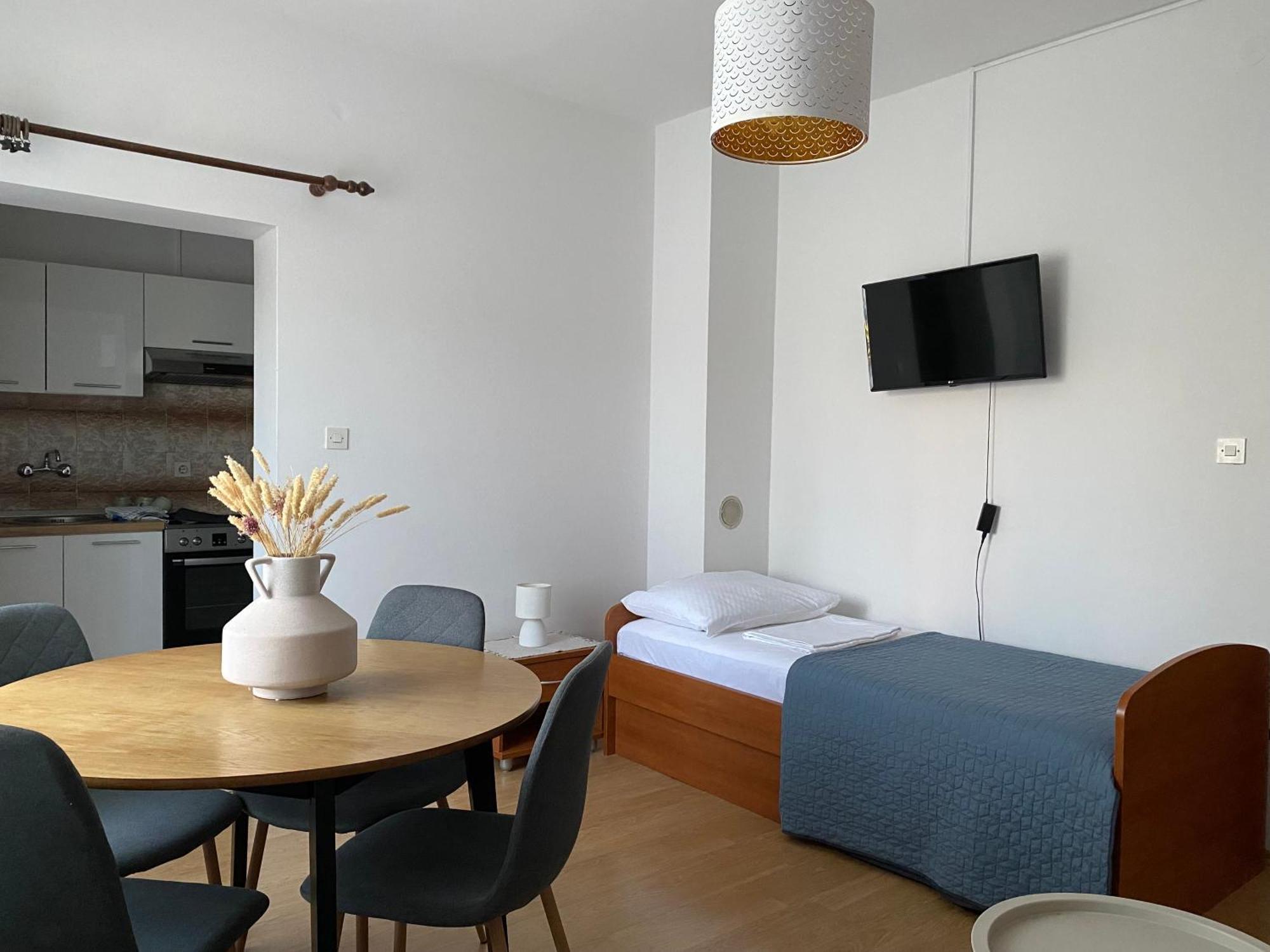 Apartments Maria Biograd Na Moru Extérieur photo